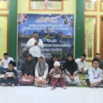 Takmir Masjid At-Thohiriyah Desa Cengungklung Beri Santunan Kepada Anak Yatim