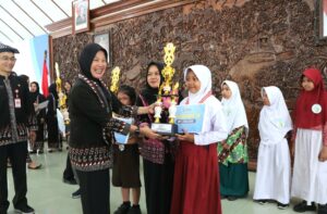 Lomba Bertutur Cerita Rakyat  Bojonegoro Makin Diminati Anak-Anak