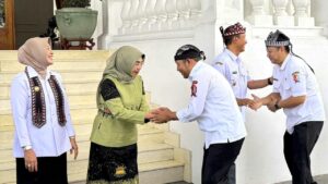 Apel ASN Hari Pertama Kerja Pasca Libur Lebaran, Bupati Bojonegoro Tekankan Pentingnya Pelayanan Publik