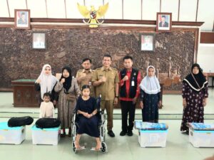 Pemkab Bojonegoro Dan Kemensos Salurkan Bantuan Kesejahteraan Warga Lewat Program Atensi