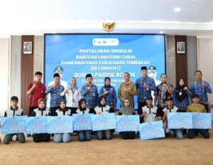 Lagi! Pemkab Bojonegoro Salurkan Dan BLT DBHCT Rp 13 975 Miliar Kepada Buruh Pabrik Rokok