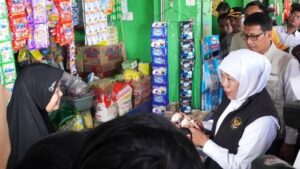 Gubernur Jatim Sidak Harga Sembako Jelang Hari Raya Idul Adha Di Pasar Banjarejo Bojonegoro