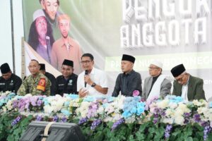 Bupati Bojonegoro Tekankan Prestasi Dan Kedamaian Dalam Pengukuhan 2100 Anggota Tetap Pagar Nusa 2026