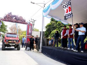 400 Jeep Offroad Dan Trail Promosi Geopark Sekaligus Meriahkan Hari Jadi Bojonegoro Dan HUT TNI